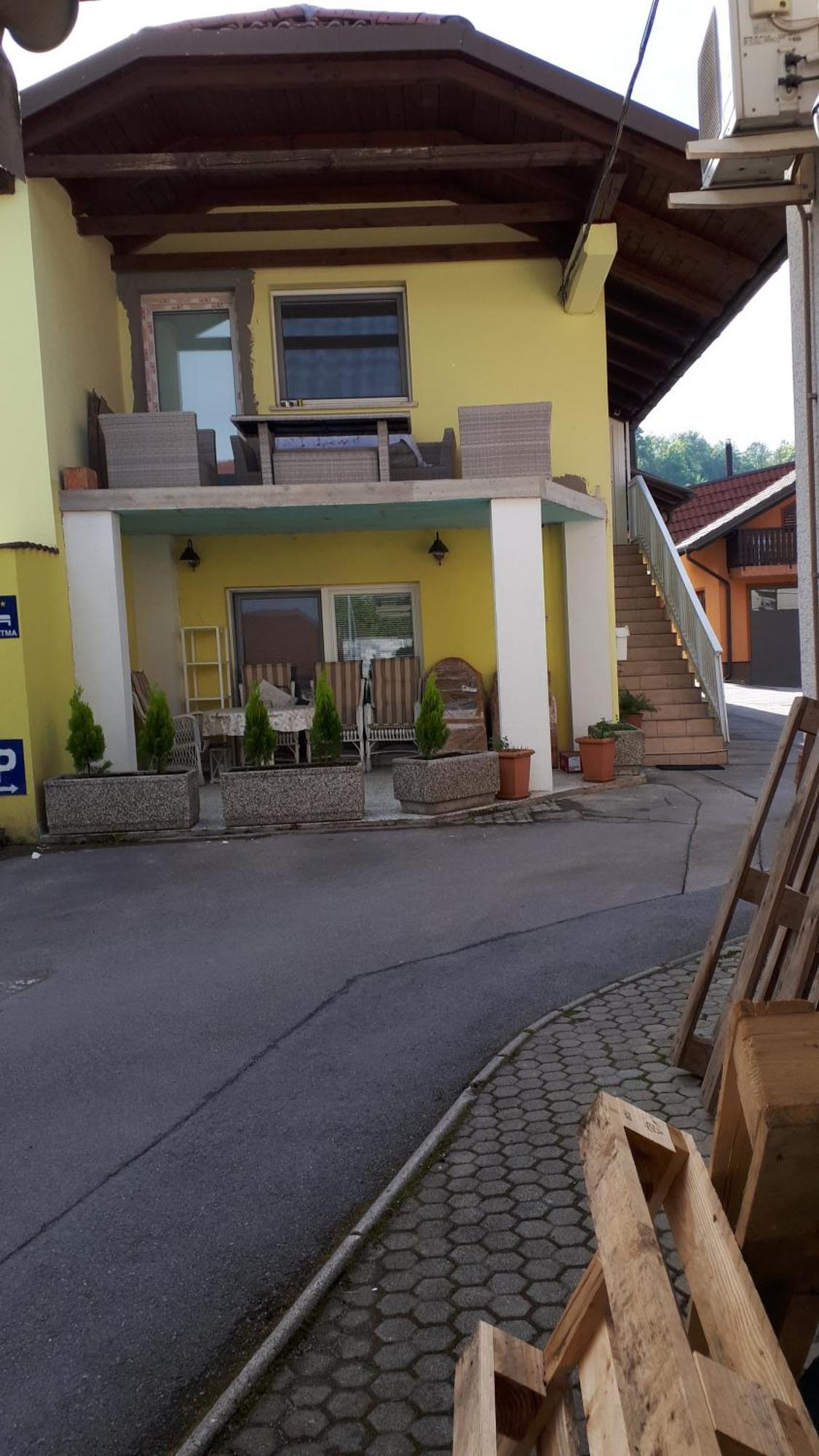 Helena Trzin Exterior foto